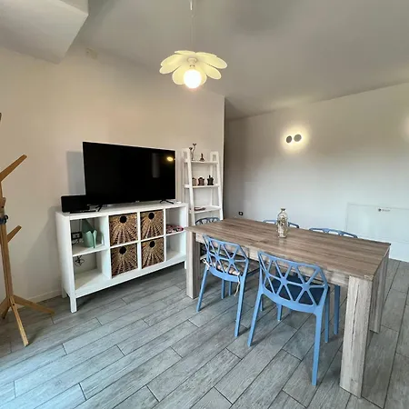 L'oasi Di Lu' Apartment *